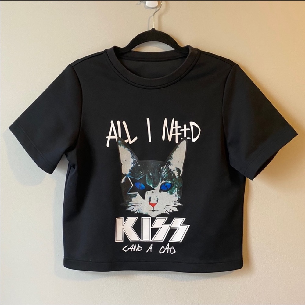 Cropped Band Tee